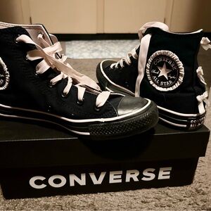 Converse Black High-Top Sneakers Canvas Classic